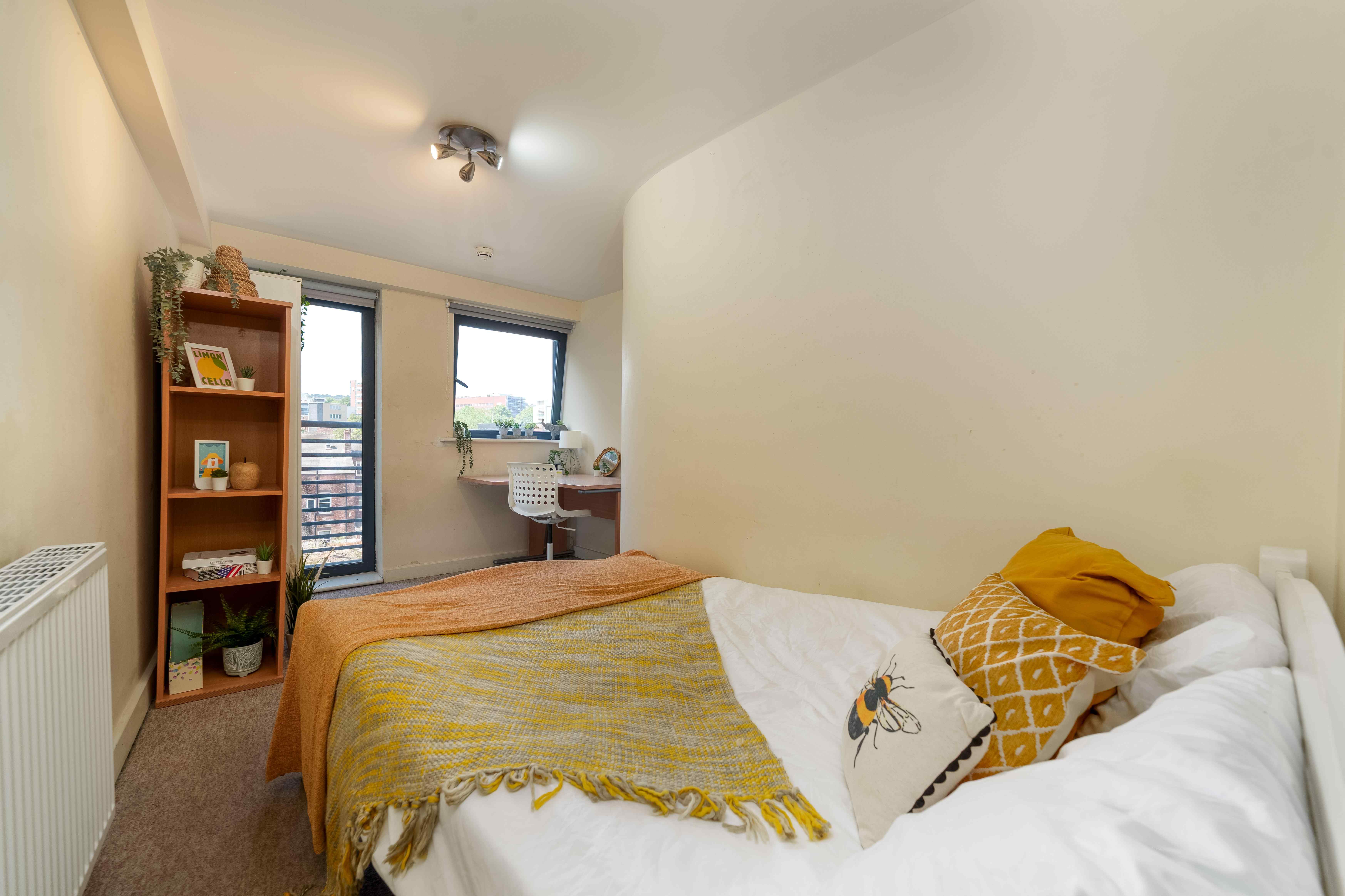 5 Regent Terrace - 5 Bed Apartment Image 12